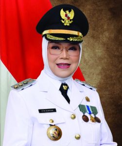 Bupati_Sukoharjo_Etik_Suryani