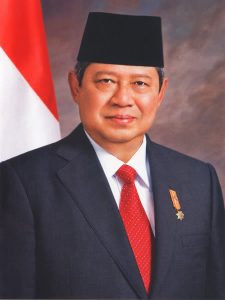 Susilo_Bambang_Yudhoyono_official_presidential_portrait_2009